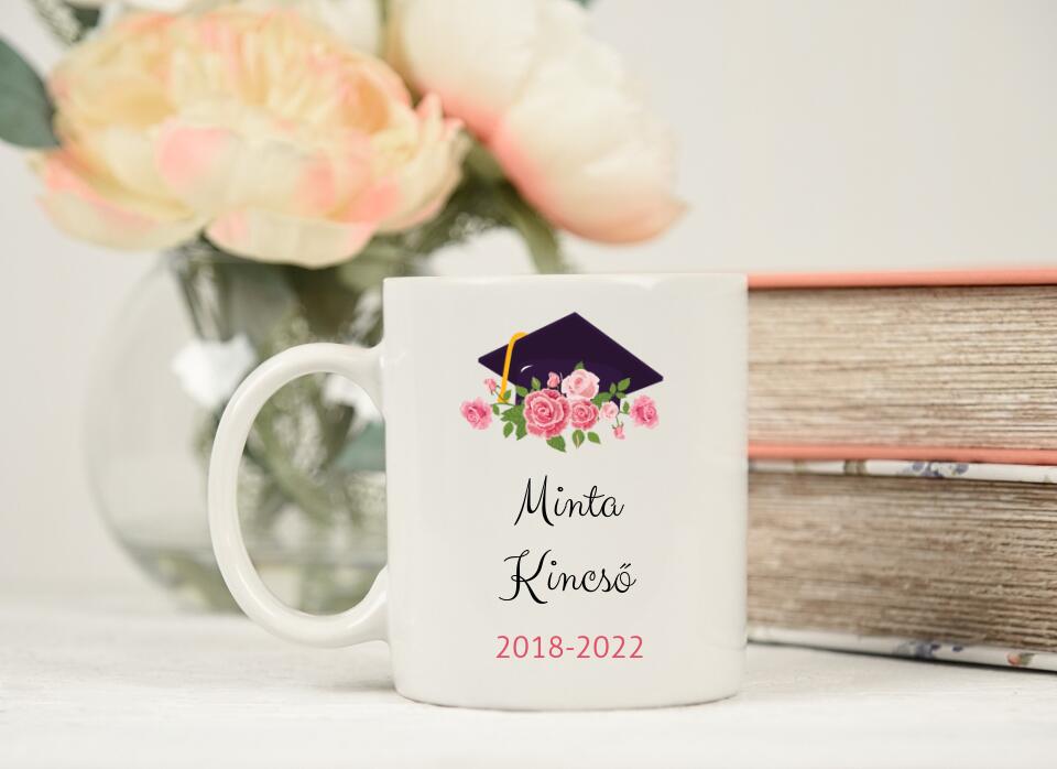 Végzősöknek egyedi bögre - Tiéd a világ